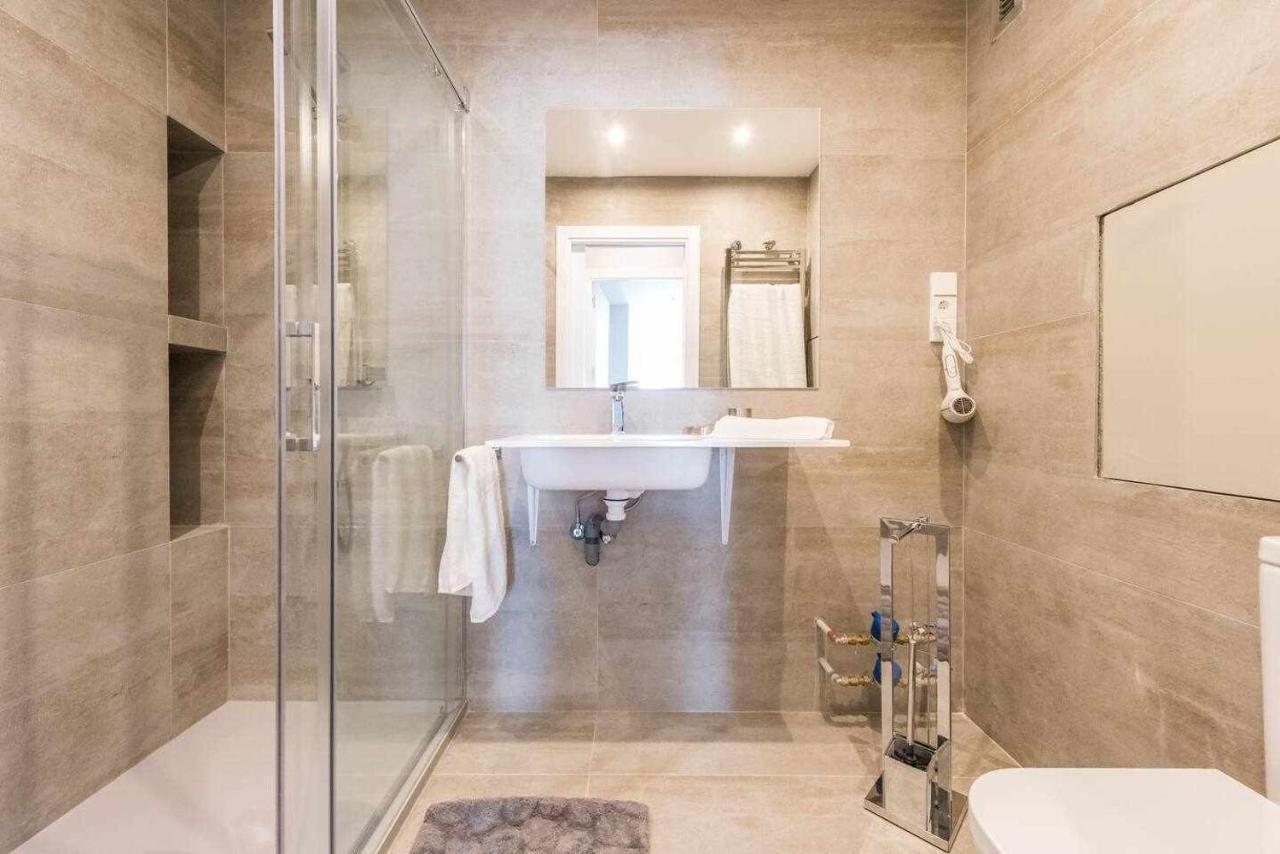 Apartamento lujo princesa gran vía Madri Exterior foto